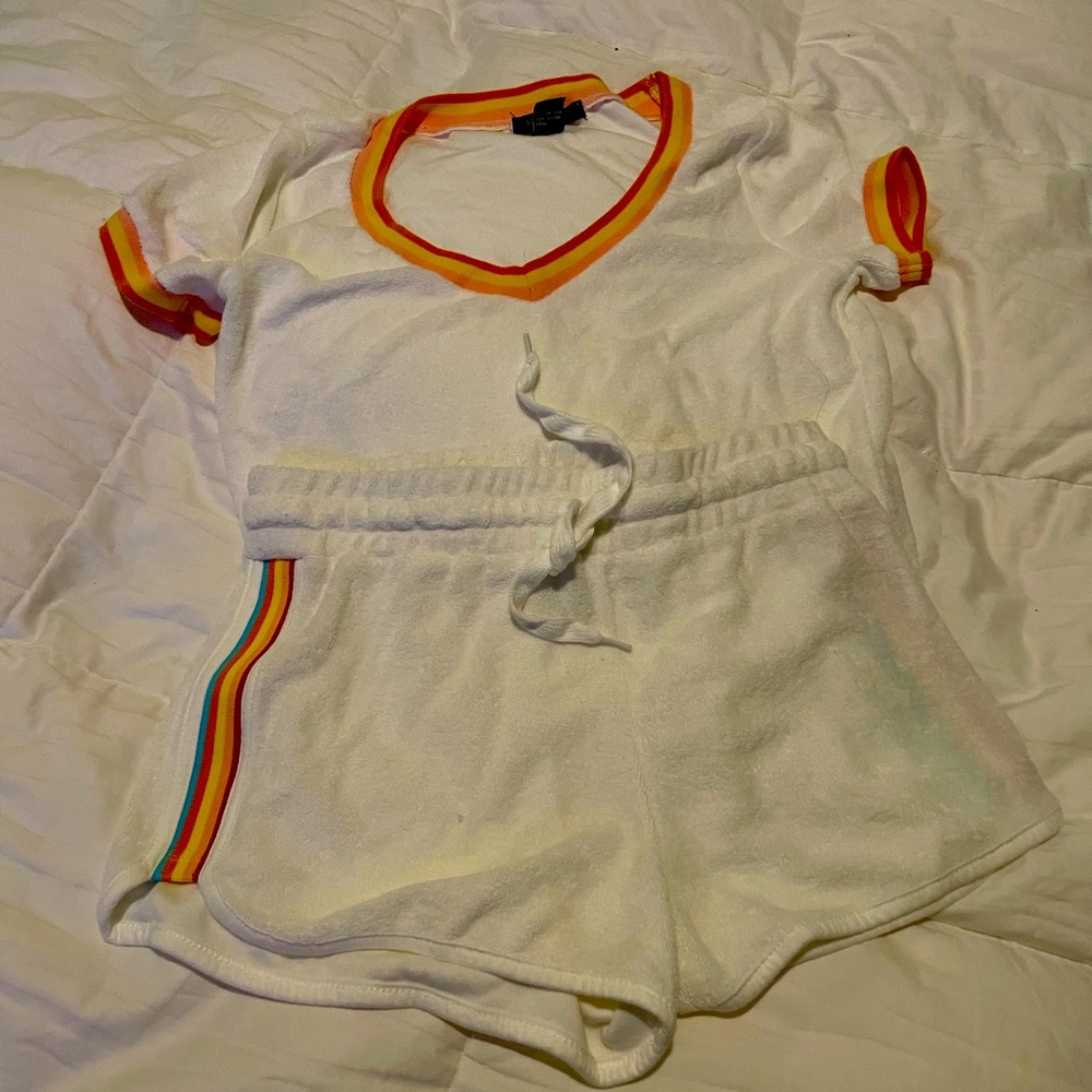 Cute short outfit for summer